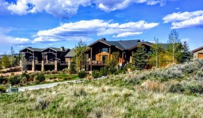 Mountain Ranch Estates Architecture Style